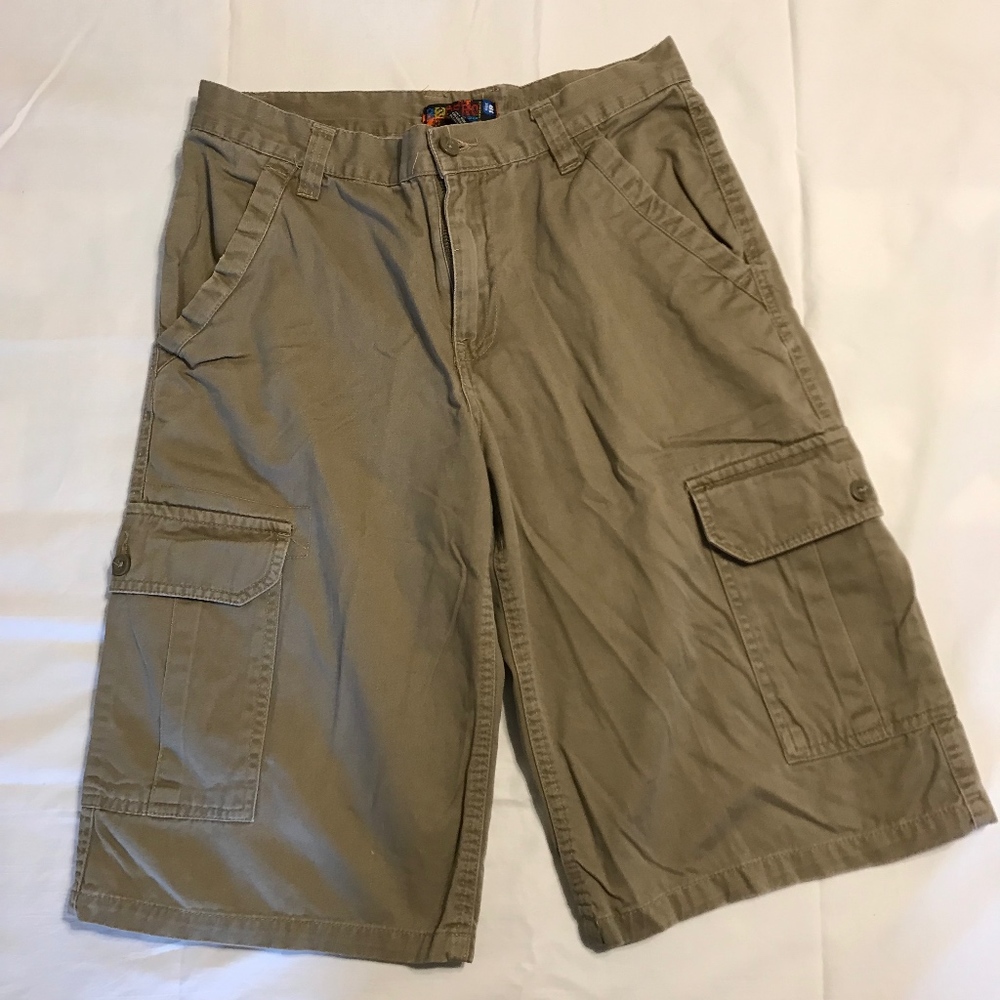 8 2 Zero Cargo Shorts **FINAL PRICE**